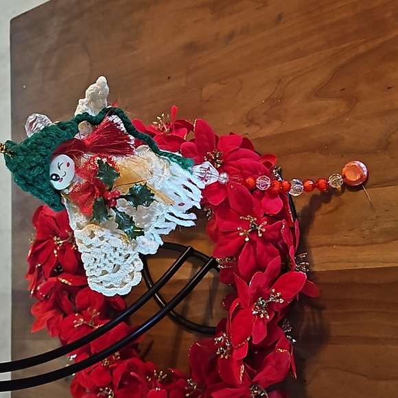 Hand Crafted Crochet Angel white green red colors multicolored plastic beaded - Picture 6 of 17